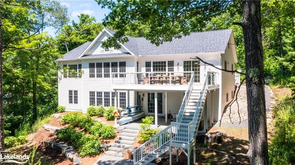 1090 BOBSHIRE Rd, Lake of Bays, ON P0A 1H0