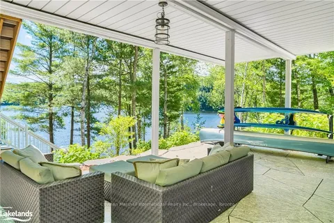 1090 BOBSHIRE Rd, Lake of Bays, ON P0A 1H0