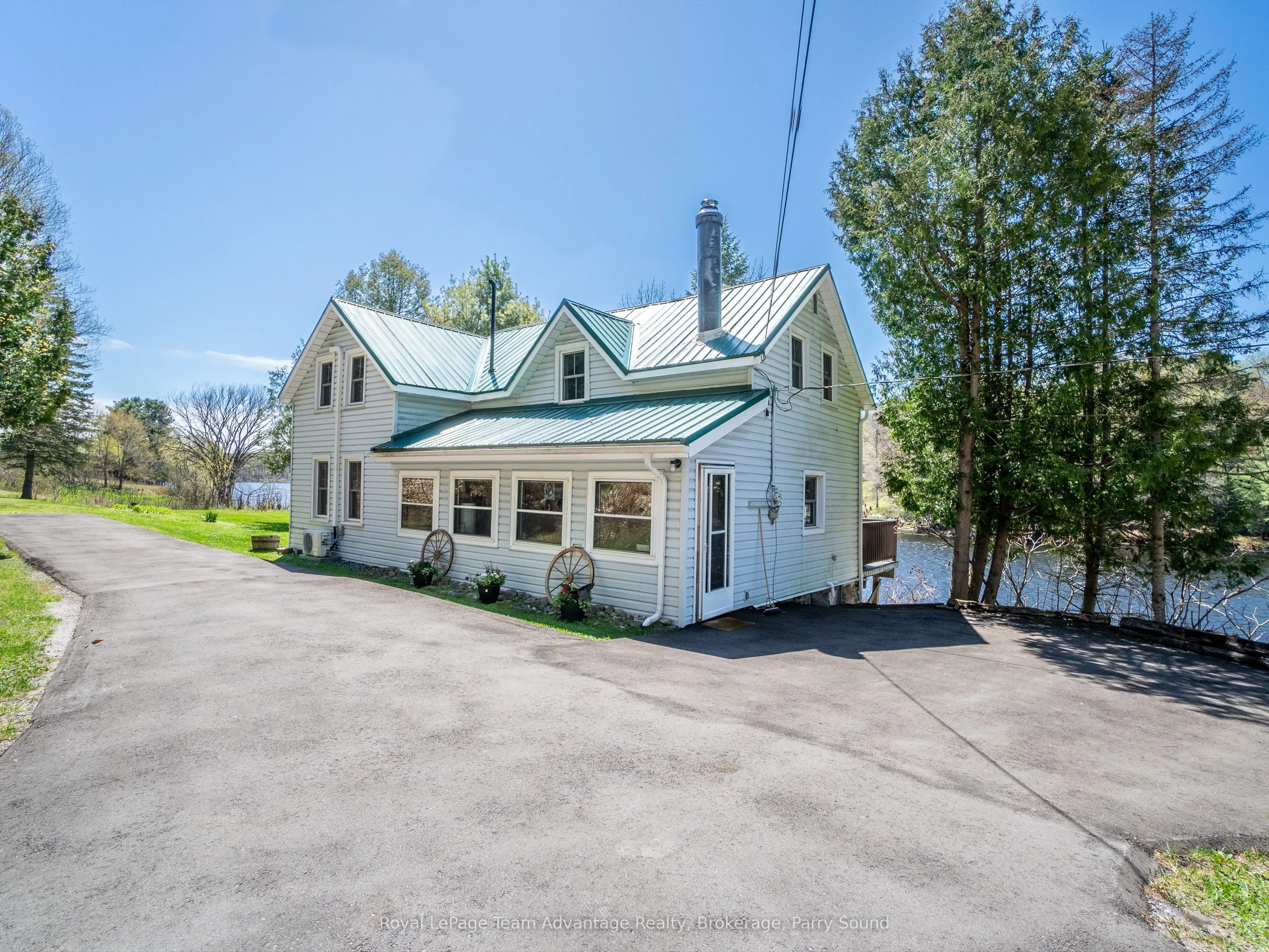 27 BURNSIDE BRIDGE Road, McDougall, ON P2A 2W9