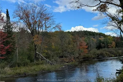 LOT 8 N/A, ON K0M 1J2