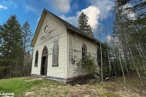 1 AHMIC Street, Magnetawan, ON P0A 1A0