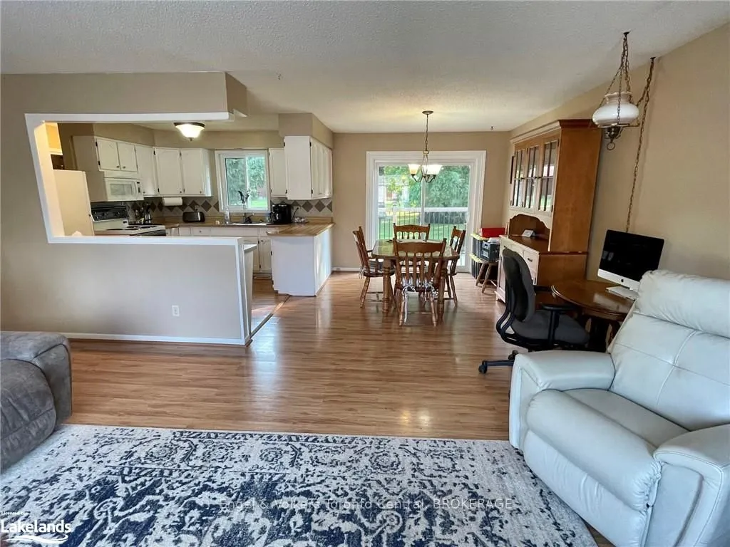 33 CENTENNIAL HEIGHTS Court, Meaford, ON N4L 1E5