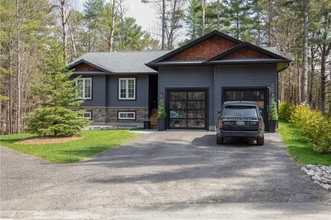 149 BOWYER Road, Huntsville, ON P1H 2J4