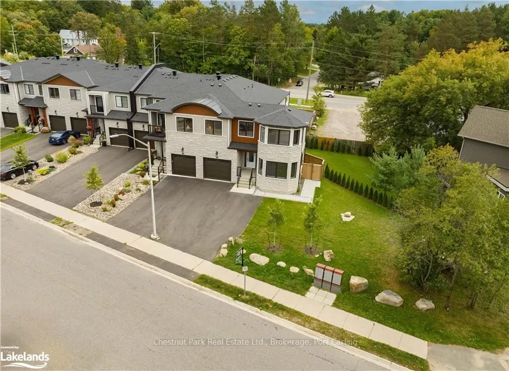 181 ANGLO St, Bracebridge, ON P1L 2H3
