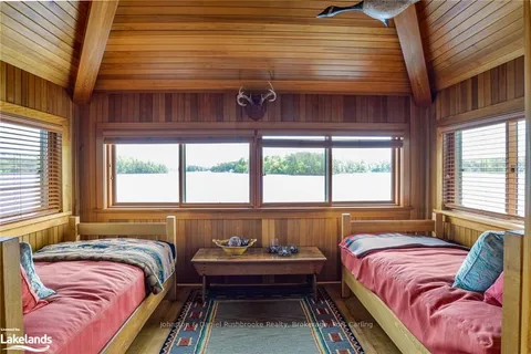 0 M  (MOSSY ROCK), Muskoka Lakes, ON P0B 1E0