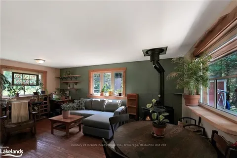 1842 BUCKSLIDE Rd, Algonquin Highlands, ON K0M 1J1