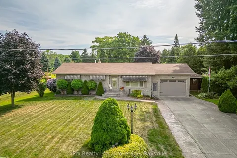 20 GARDINER St, Meaford, ON N4L 1K9