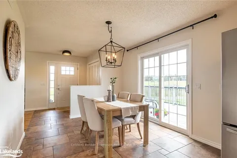 3737 HIGHWAY 124, Magnetawan, ON P0A 1Z0