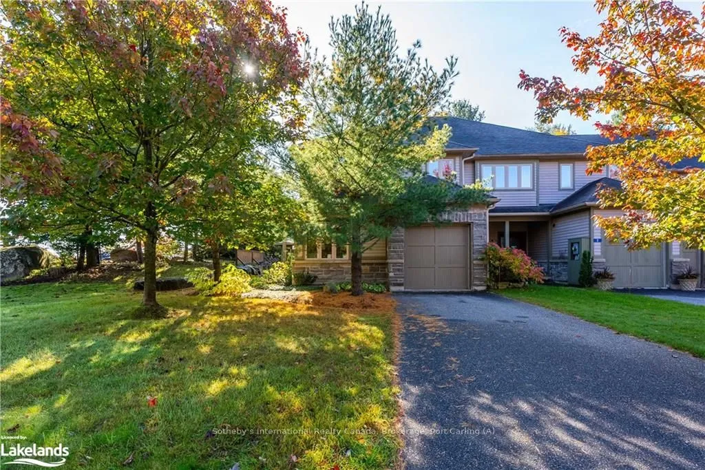 1 DONALD DRIVE, Muskoka Lakes, ON P0B 1J0