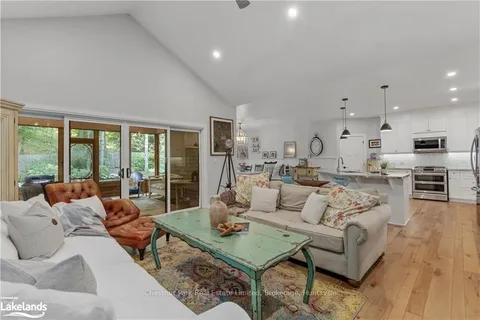 170 SPRINGFIELD Rd, Huntsville, ON P1H 0H8