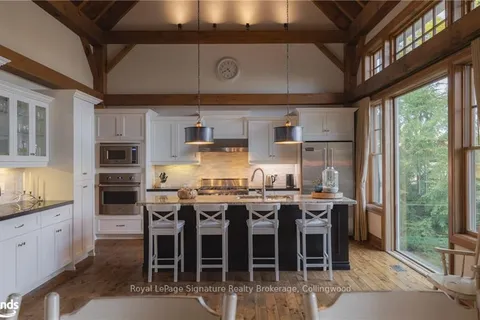 103 HOGGARD Crt, Blue Mountains, ON N0H 2P0