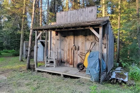 156 BUTTERFIELD Rd, Powassan, ON P0H 2L0