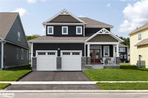 31 CHAMBERY St, Bracebridge, ON P1L 0N4