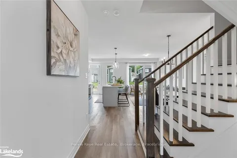 31 CHAMBERY St, Bracebridge, ON P1L 0N4