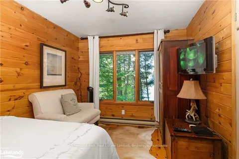 624 SKYLINE Dr, Armour, ON P0A 1C0