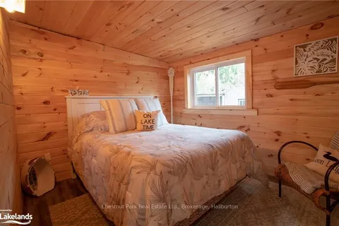 402 STEENBURG LAKE Rd, Limerick, ON K0M 1W0