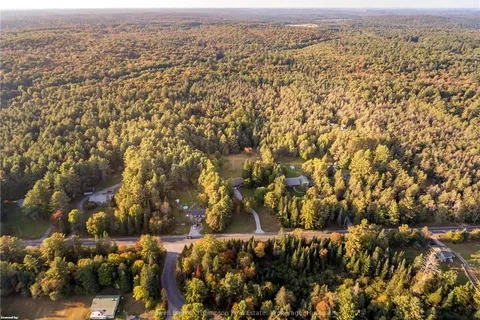 256 SOUTH MARY LAKE Rd, Huntsville, ON P0B 1L0