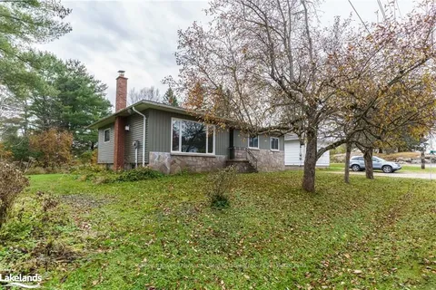 62 ALBERT Street, Magnetawan, ON P0A 1P0