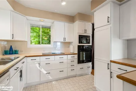 122 SUTER DR, Kawartha Lakes, ON K0M 2B0