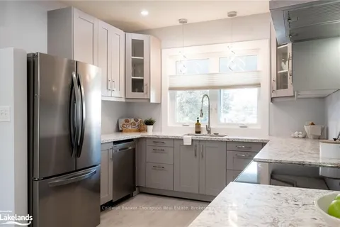 14 FETTERLY St, Huntsville, ON P1H 1K8