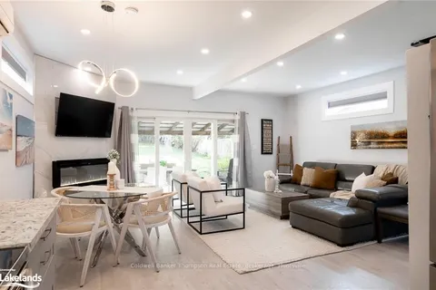 14 FETTERLY St, Huntsville, ON P1H 1K8