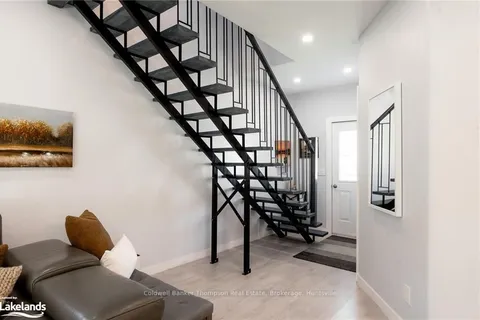 14 FETTERLY St, Huntsville, ON P1H 1K8