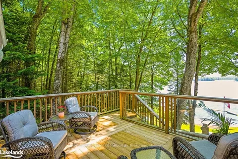 1047 BALMORAL Lane, Highlands East, ON K0M 1R0