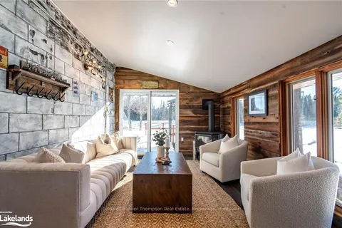 260 NORTH LANCELOT Rd, Huntsville, ON P0B 1M0