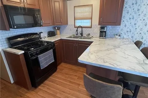 1336 SOUTH MORRISON LAKE Rd, Gravenhurst, ON P0E 1N0