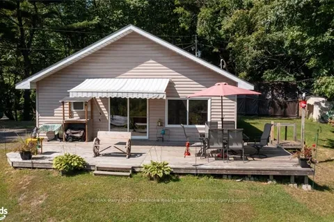 7 BLACKSTONE LAKE Rd, The Archipelago, ON P2A 2W8