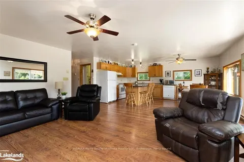 7 BLACKSTONE LAKE Rd, The Archipelago, ON P2A 2W8