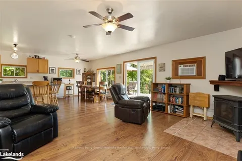 7 BLACKSTONE LAKE Rd, The Archipelago, ON P2A 2W8