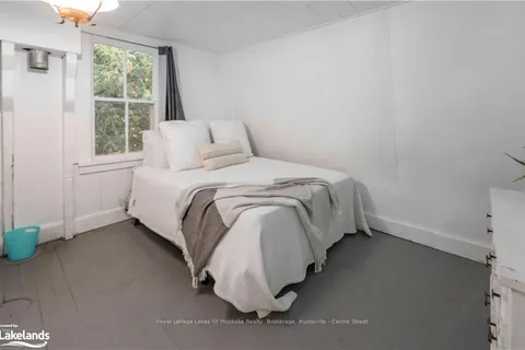 1066 FERGUSON Rd, Armour, ON P0A 1L0