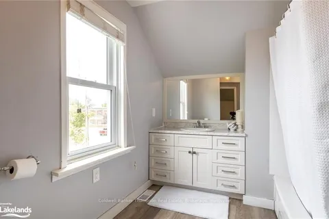 165 YONGE St, Burk&apos;s Falls, ON P0A 1C0