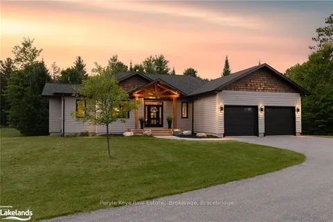 450 FOWLERS Rd, Huntsville, ON P1H 2N5