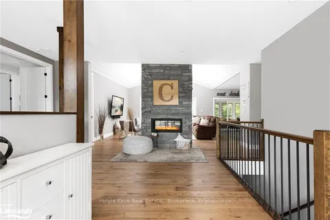 450 FOWLERS Rd, Huntsville, ON P1H 2N5