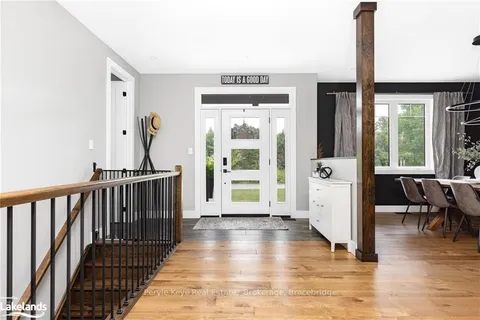 450 FOWLERS Rd, Huntsville, ON P1H 2N5