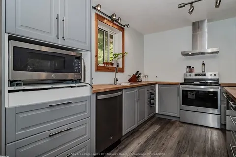 780 MANITOBA St, Bracebridge, ON P1L 0K8