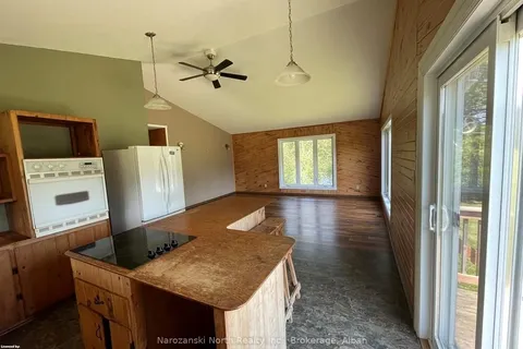 224 PERCH LAKE RD, ON P0M 2K0