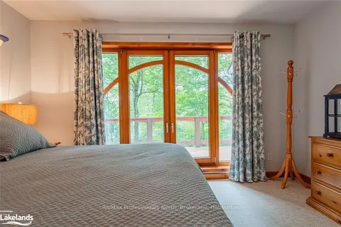 2053 FRED JONES Rd, Dysart et al, ON K0M 1S0