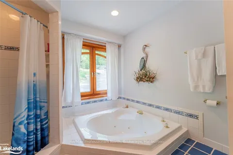 2053 FRED JONES Rd, Dysart et al, ON K0M 1S0