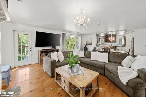 18 BLYTHE SHORE Rd, Kawartha Lakes, ON K0M 1N0