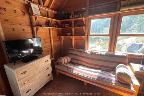 30 EIGHTEEN MILE ISLAND, ON P0M 2N0