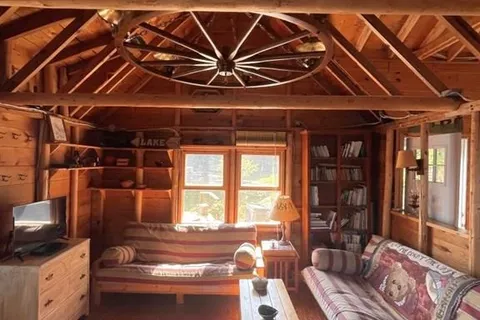 30 EIGHTEEN MILE ISLAND, ON P0M 2N0