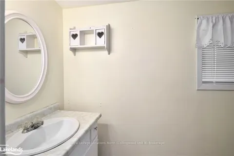 203 QUEEN St, South Bruce Peninsula, ON N0H 1P0