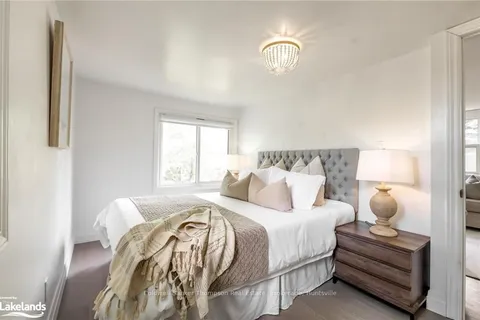 23 JOHANNA St, Huntsville, ON P1H 1V1