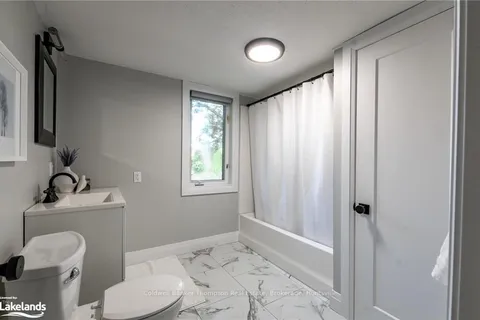 23 JOHANNA St, Huntsville, ON P1H 1V1