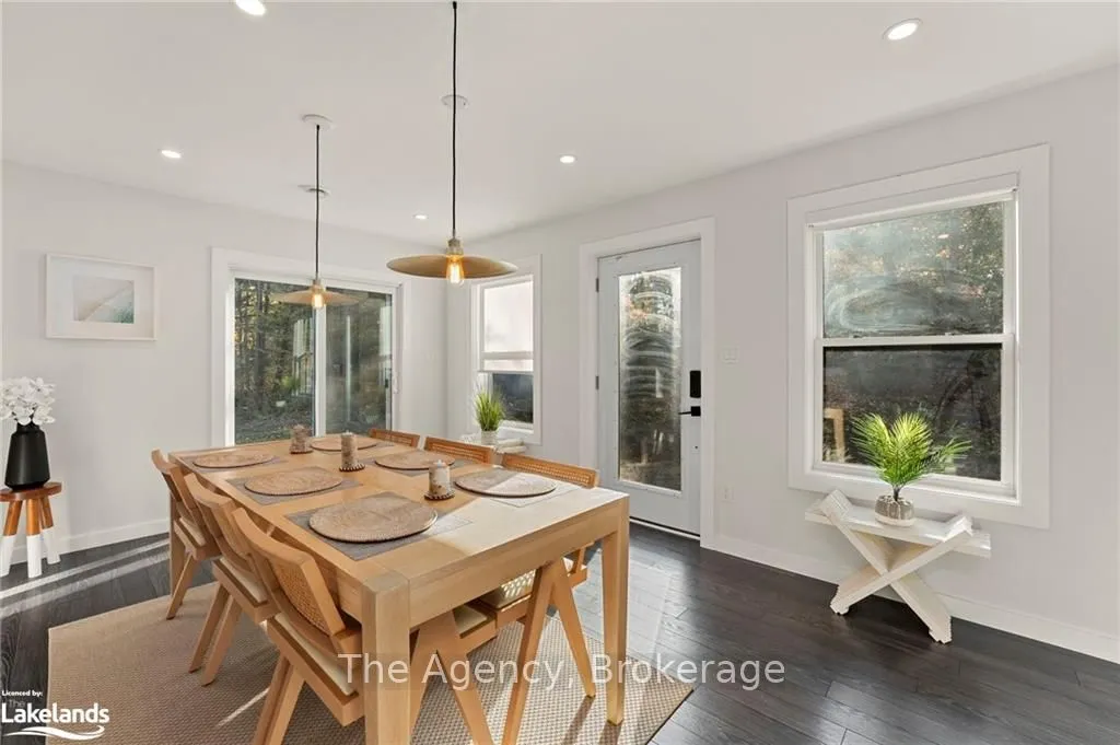 1343 WALKERS POINT Rd, Muskoka Lakes, ON P1P 1R2