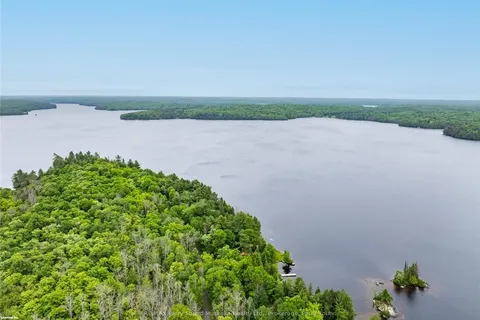 95 ROBINSON Rd, Magnetawan, ON P0A 1A0