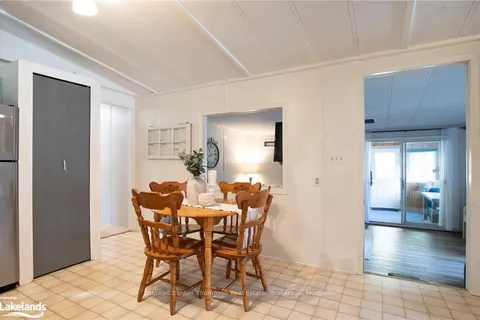 6 FOX RUN Lane, Huntsville, ON P1H 1E3